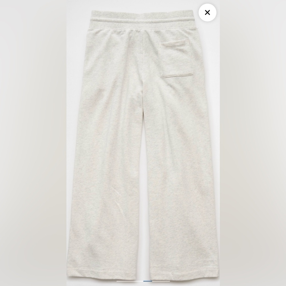 American Eagle - Fleece Wide-Leg Sweatpant Trouser - Small (Med ok) - SOLD OUT - Picture 4 of 7